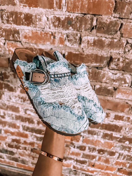Acid Wash Bagjunki Footbed Clog image 1
