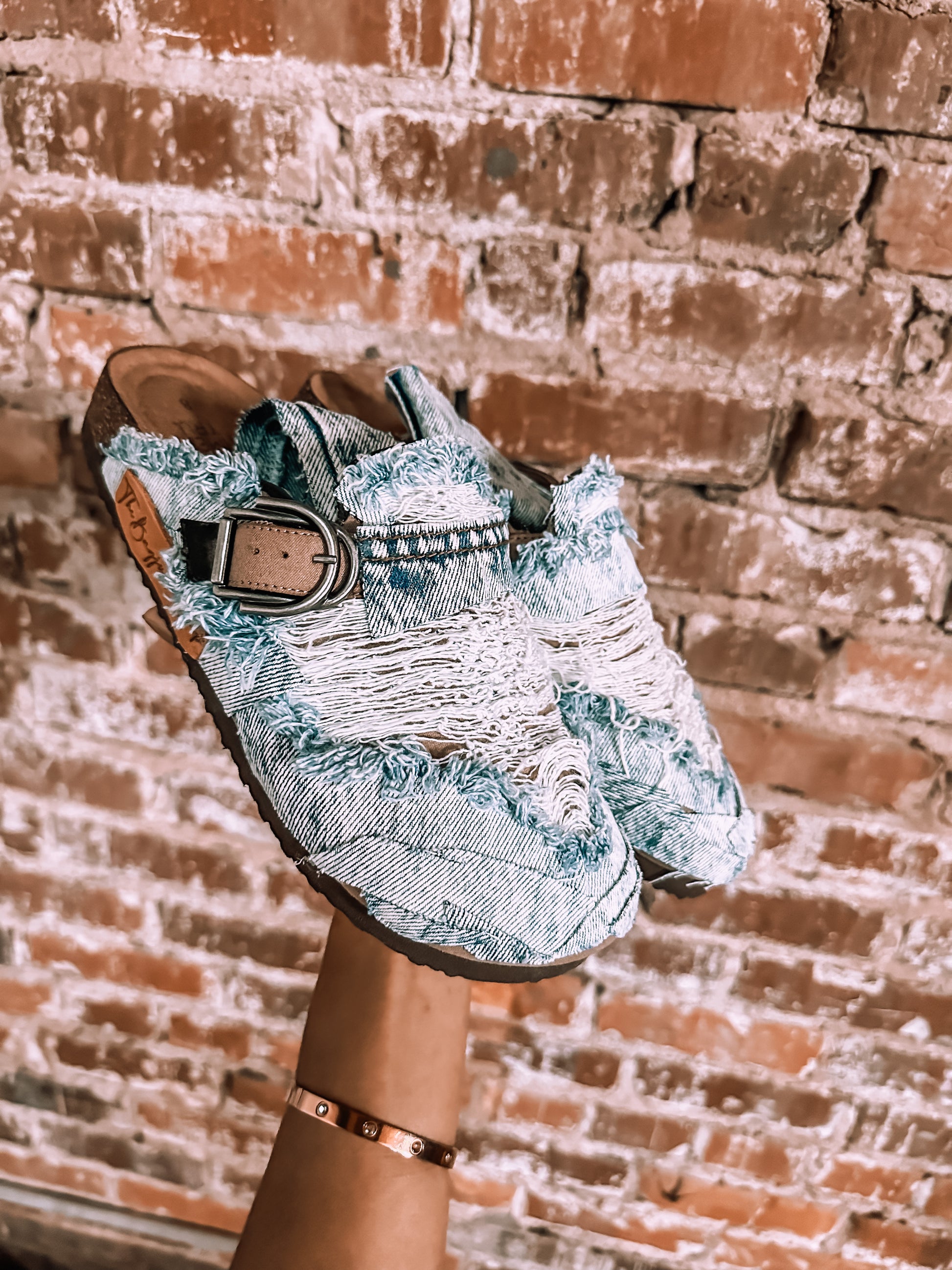 Acid Wash Bagjunki Footbed Clog  image 1